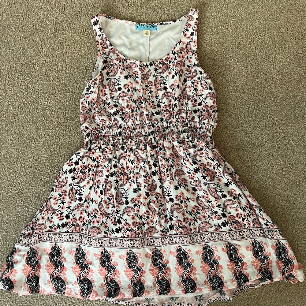 Francesca’s Sleeveless Dress